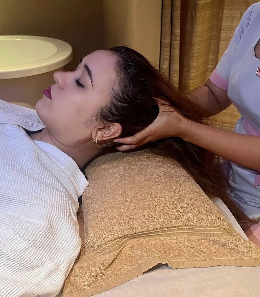 Udvartana Ayurvedic treatment